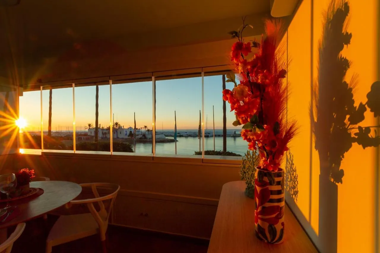 Marbella Banus Suites - Marbella Beach Front Suite Apartment Spain