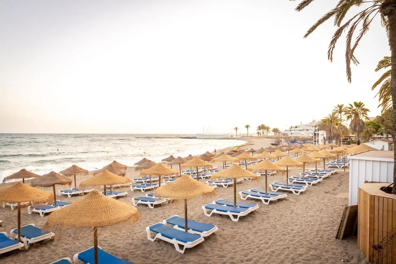 Marbella Banus Suites - Marbella Beach Front Suite Apartment