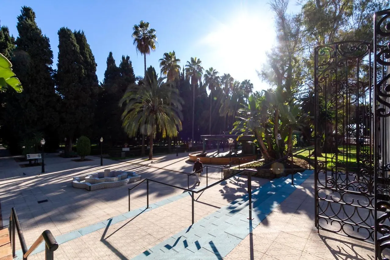 Marbella Banus Suites - Marbella Beach Front Suite Apartment
