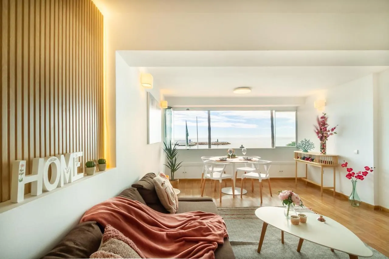 Marbella Banus Suites - Marbella Beach Front Suite Apartment Spain